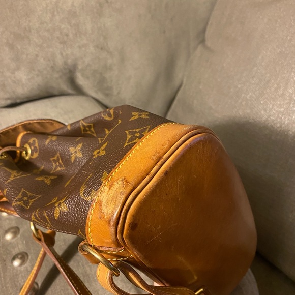 Louis Vuitton Montsouris Backpack - Picture 5 of 9